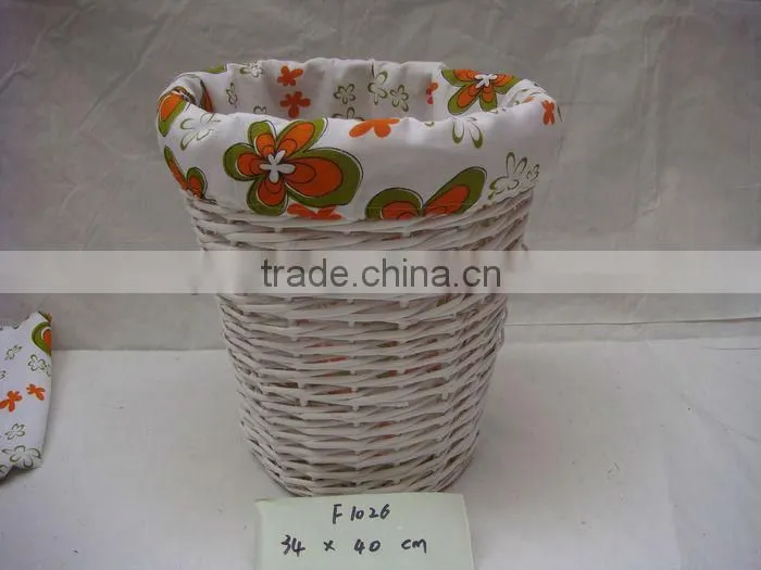 Homes Hand-Woven Willow dirty clothes basket