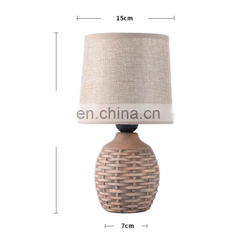 European style antique ceramic table lamp and ratton pattern desk lamp