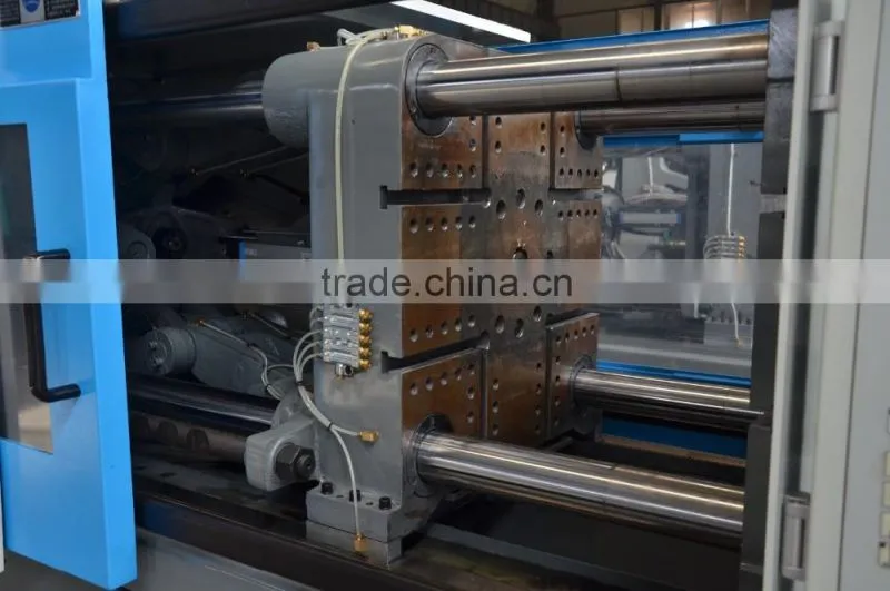 130Ton Precise Plastic Injection Molding Machine