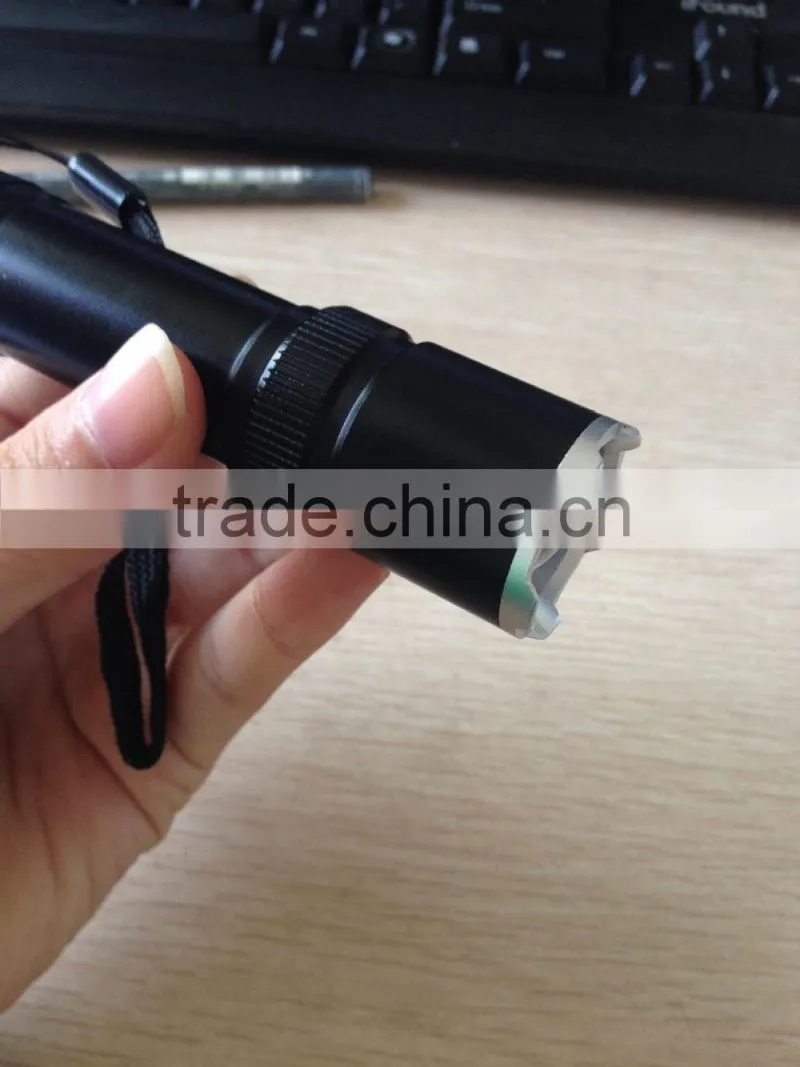 2200LM T6 bulb Zoomable aluminum alloy Flashlight