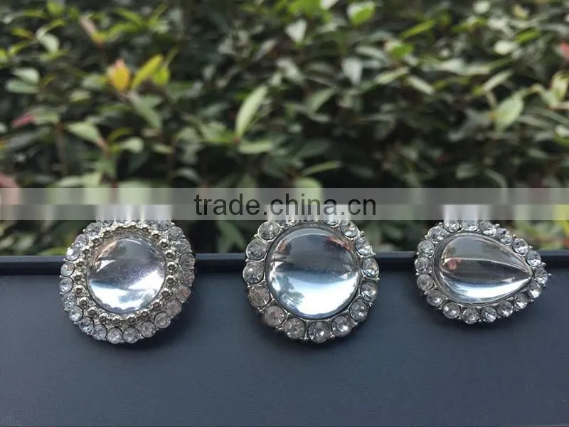 2016 hot sale new style rhinestone acrylic plastic button sewing retail&wholesale flower center