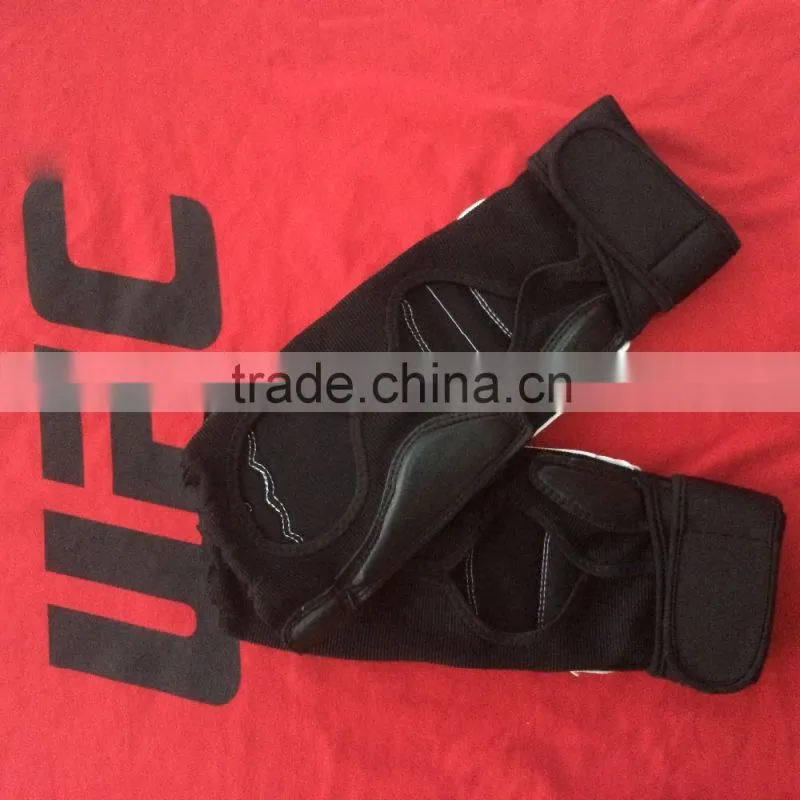 2015 newHalf finger Boxing Glove Adult Taekwondo Gloves Karate Training Gloves