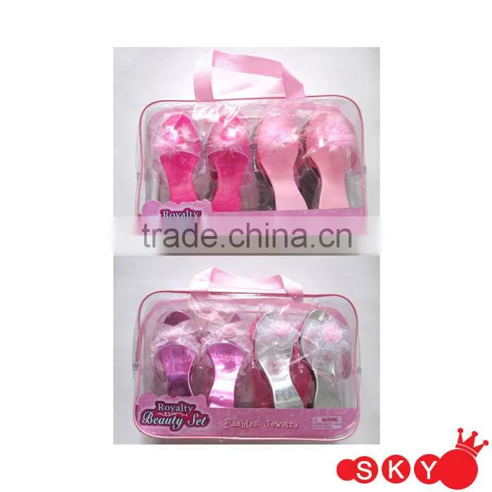 Beautiful plastic toy shoes for little girls