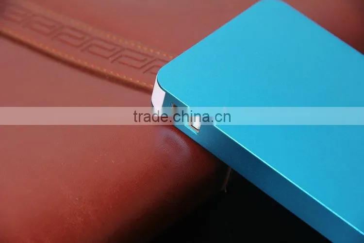 customized power bank charges for corporate gift and brand promotions