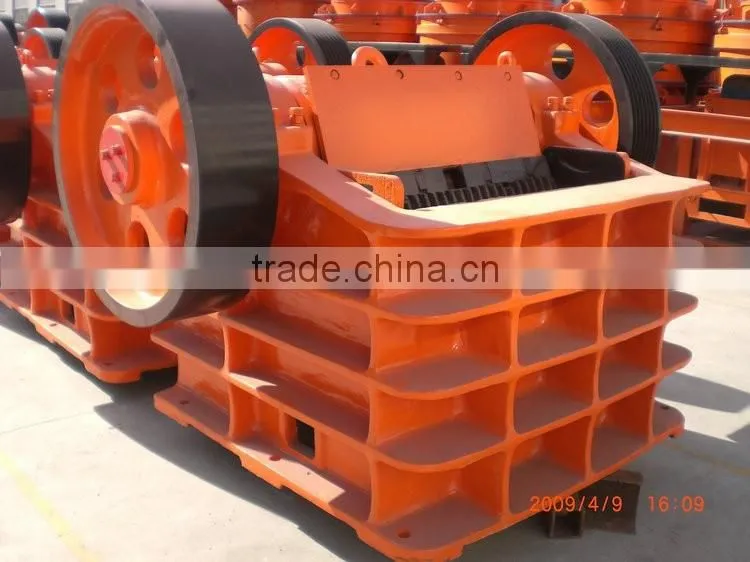 Low cost granite jaw crusher with factory price