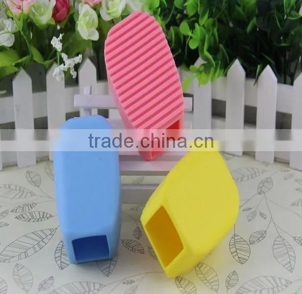 CY177 Mini Candy Colour Wash Board, Silicone Hand-Held Washing Clothes Brush Cleaning Laundry Washboard