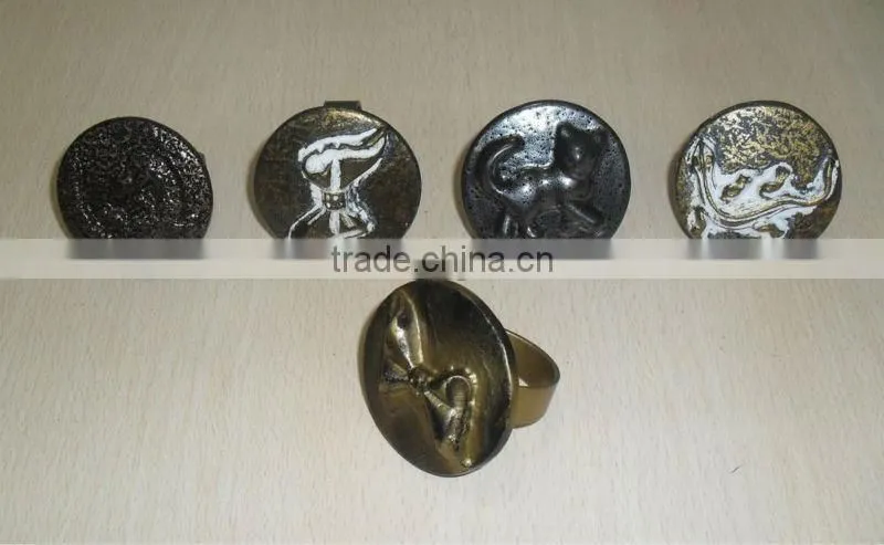 Casted Napkin Holder Embossed