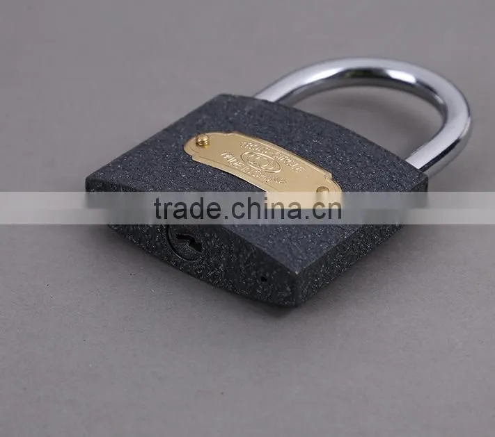 Professional produce top security iron safety padlock in all sizes with threes keys