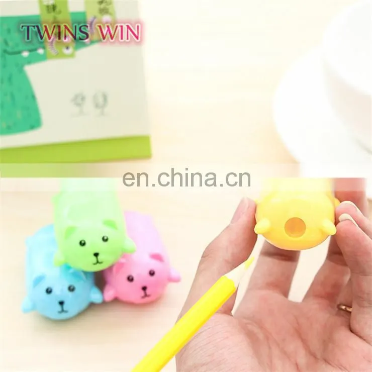 2018 cute korean stationery candy color bear plastic pencil sharpener for school students kids manual pencil sharpener