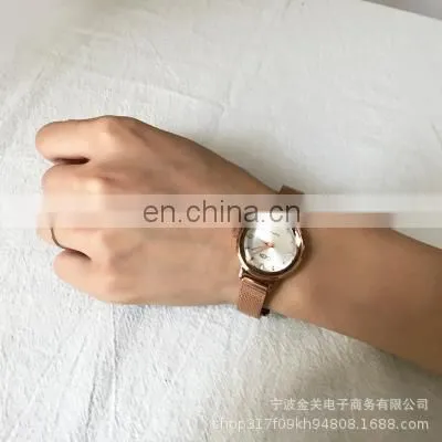 Chic watch women's Retro small dial art versatile temperament chain Mori students women's watch chic