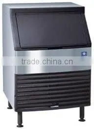Small Vertical Cube ice machine