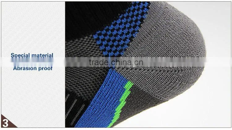 Absorbent cotton and Sporty Mens socks from JiLin