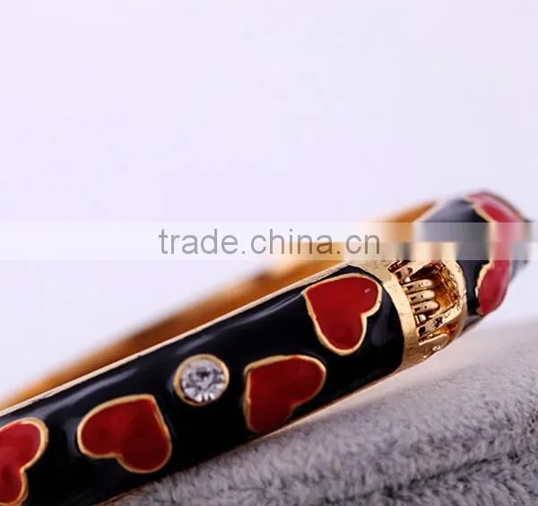 Black Enamel Bracelets Heart Shaped Summer Bracelets