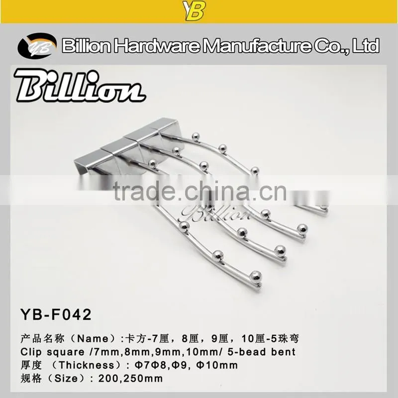 Supermarket chrome clothing hooks display pigg enkel