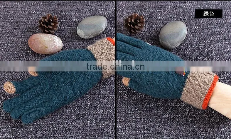 Hotsale Premium Woolen Yarn Knitted Contrast Color Touch Screen Gloves For Boys