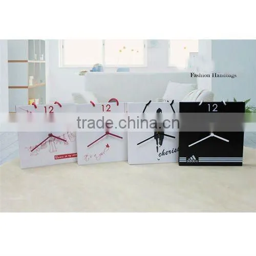 Creative fashion hand bag wall clock
