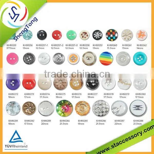 Popular 4 hole plastic button for garment