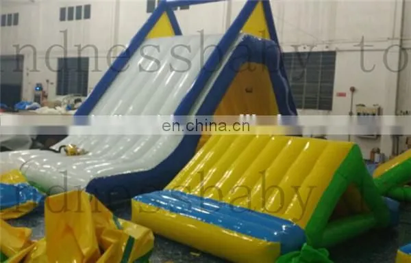2015 fashion towable water tubes , inflatable flying manta ray , inflation water games crazy water games