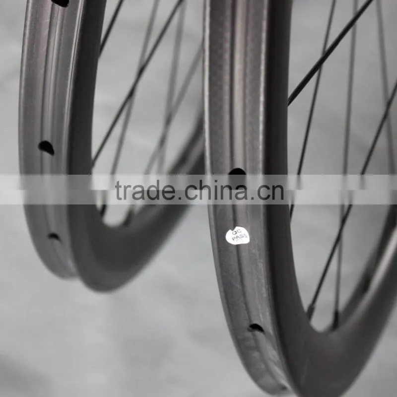 OEM carbon road bicycle wheels 700c full carbon road bike wheelset 40mm tubular carbon wheels