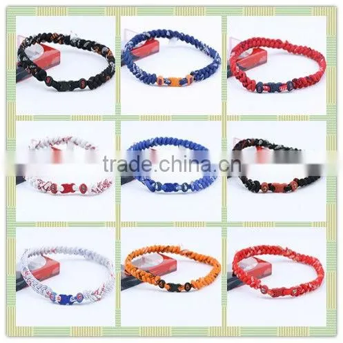 sports team philadelphia phillies three rope necklace