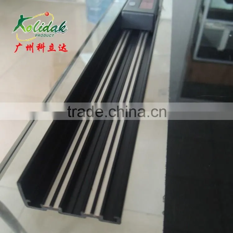 China Guangzhou L shape TPE Co-extrusion guide rail plastic profile