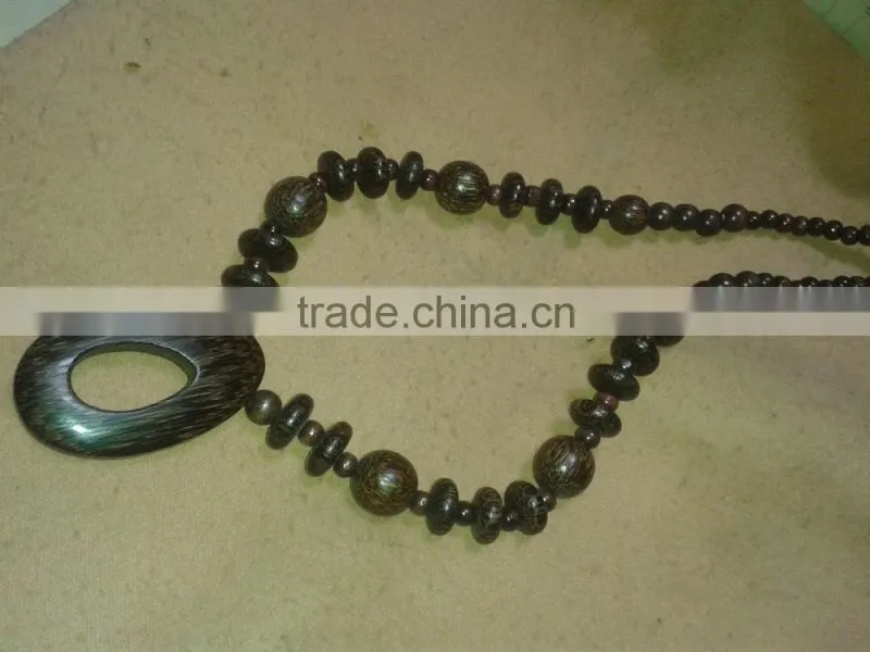 Special Design Necklace/Wholesale Fashion Large Garnet Jewelry Wooden Beads Necklace/Hot Sale