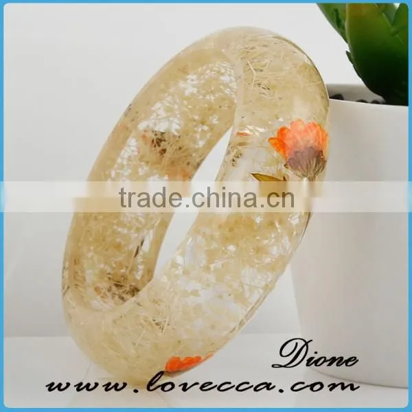 2016 high quality clear customized jewelry resin real dried flower bangle