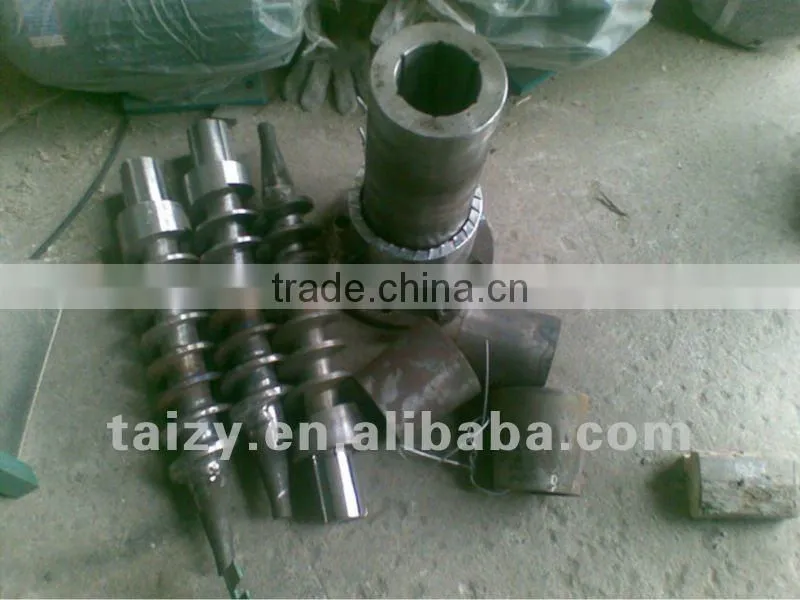 Sawdust Biomass Briquette Log Extruding Machine //008618703616828