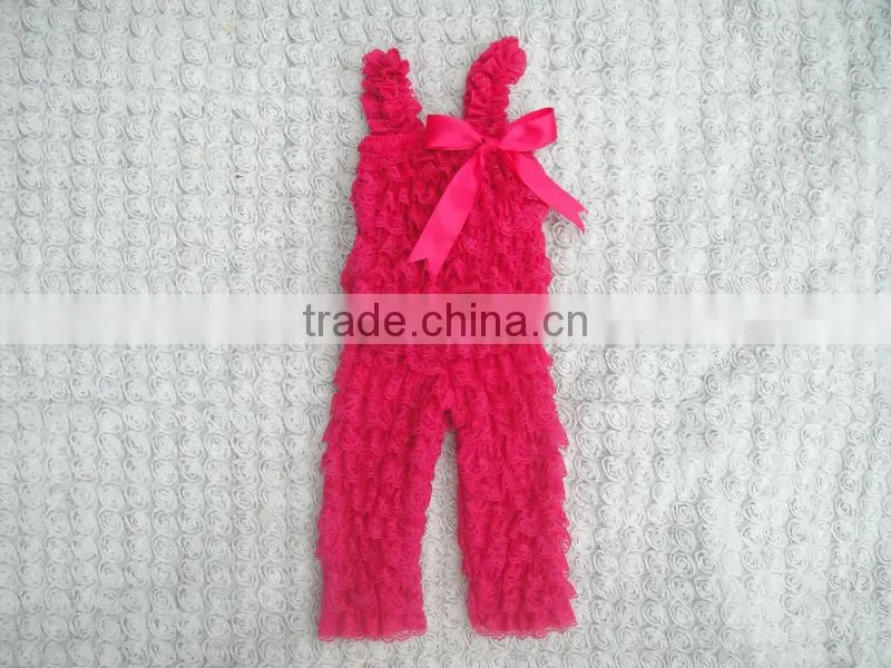 childrens clothing manufactures baby tops and ruffle pants made in China