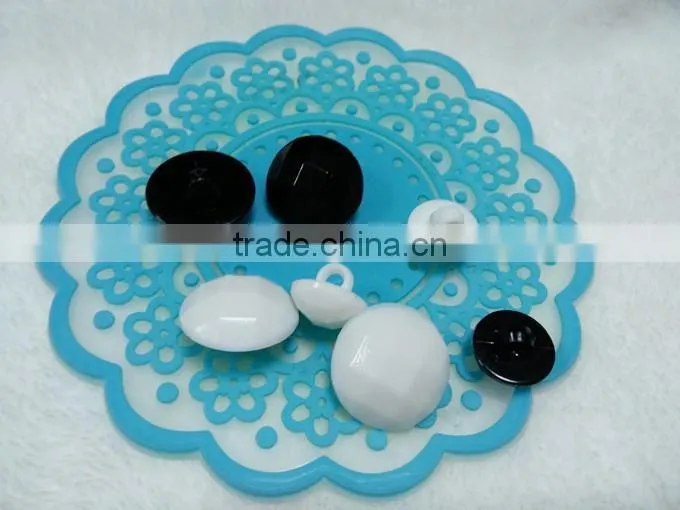 fashion good quality fancy plastic button with leg plaid button for shirts
