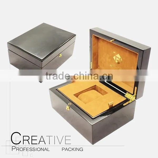 High gloss black Finish single Wooden Watch Box