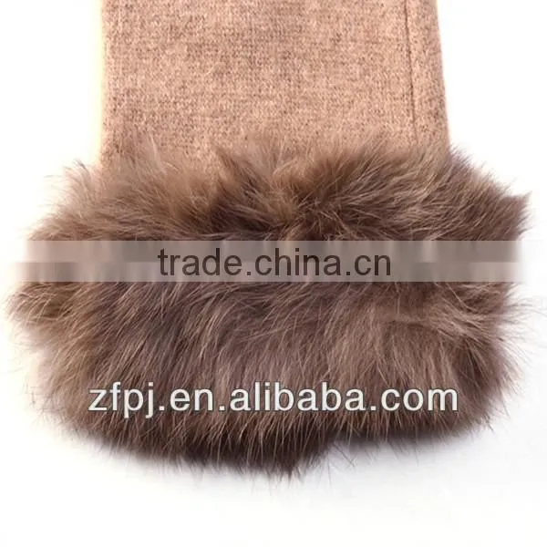 Ladies wearing sheep wool gloves with rabbit fur cuffs