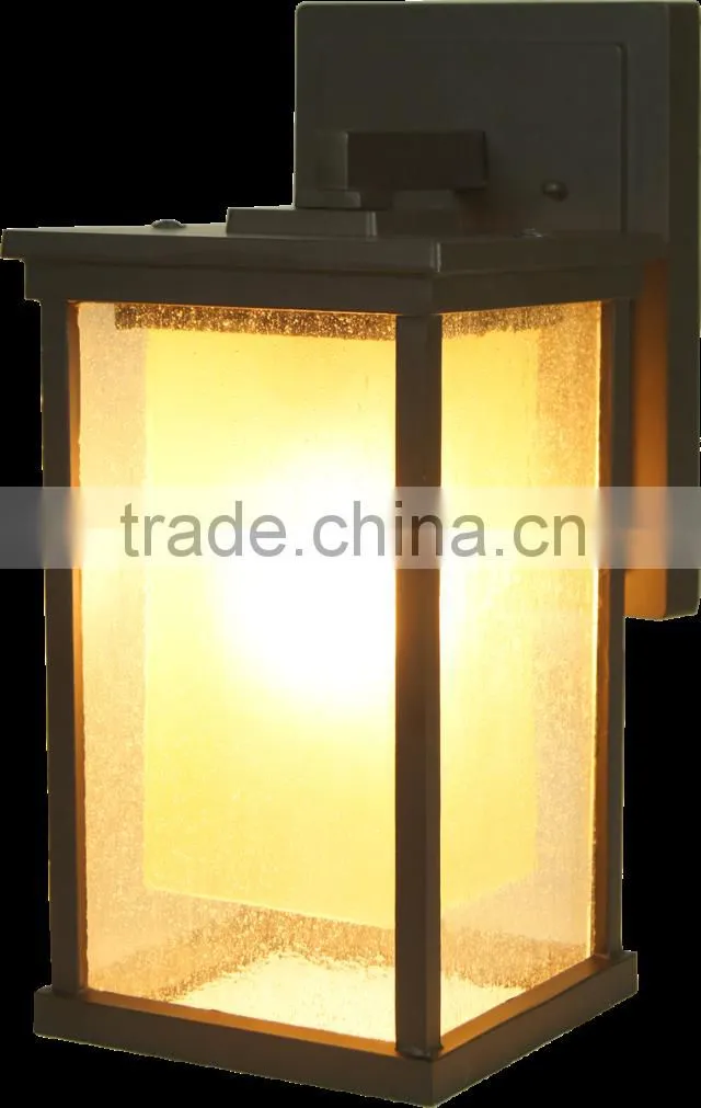 unbreakable outdoors solar led wall light