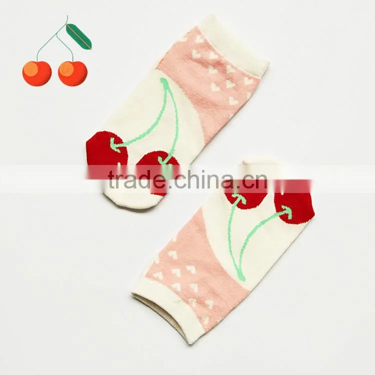2015 Top Selling Fruits And Vegetables Pattern Fashion Socks Creative Winter Socks Custom Print Socks