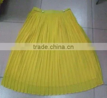 2011 newly and superior quality young girls in short skirts