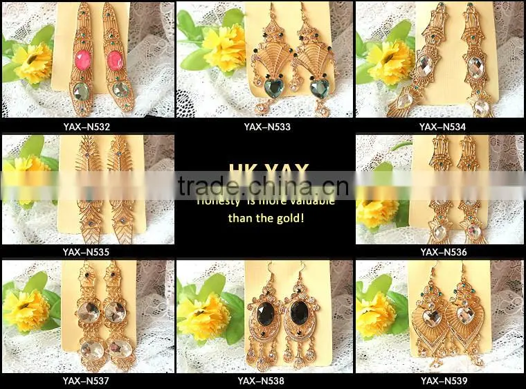 0525C Pretty crystal bridal earrings, bridal crystal earrings for jewelry, bridal crystal earrings for wedding