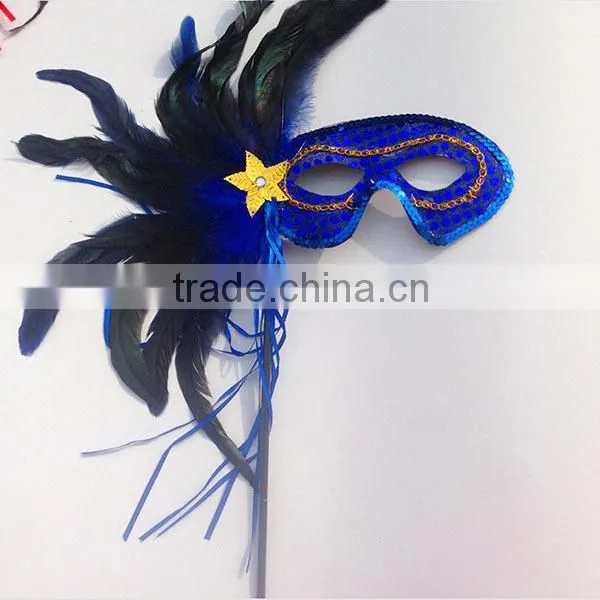 Wholesale masquerade masks with stick fashion peacock feather Christmas venetian party mask with stick for sale 3colors