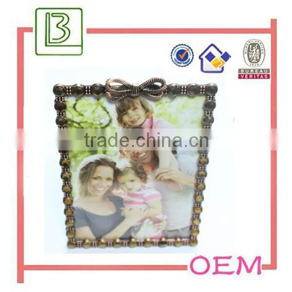 china supplier round red bronze metal photo frame