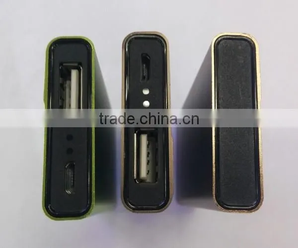 2900mAh MFi Mini Power Bank & Smart Phone Charging Station with Li-Polymer cell