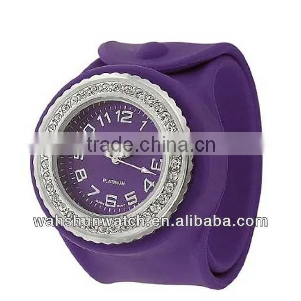 2013 New Custom fashion geneva watches with Japan Movement slap watch