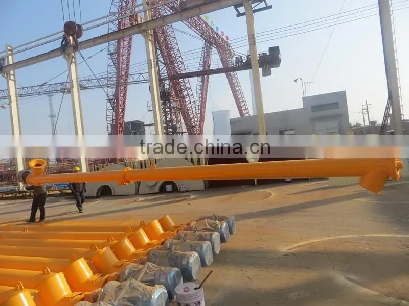 Screw conveyor for silo cement