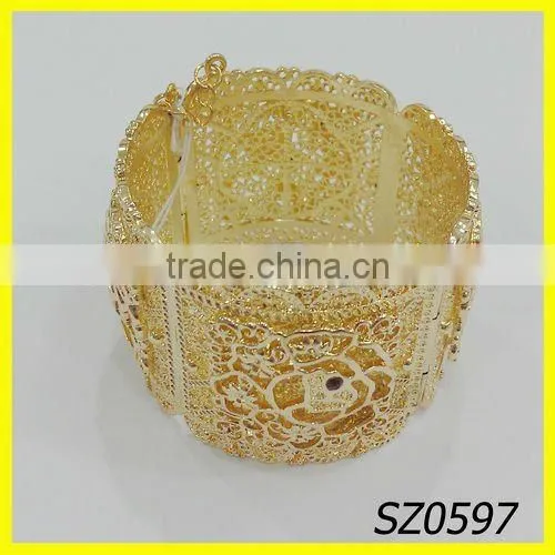 2012 new design gold plating jewelry&fashion bangle