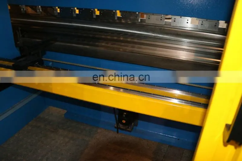 WC67K-200/3200 CNC press brake machine price cnc flat bar bending machine