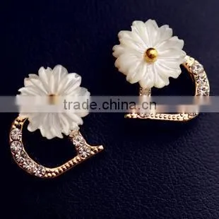 White flower earring bridal earring white elegant flower earring