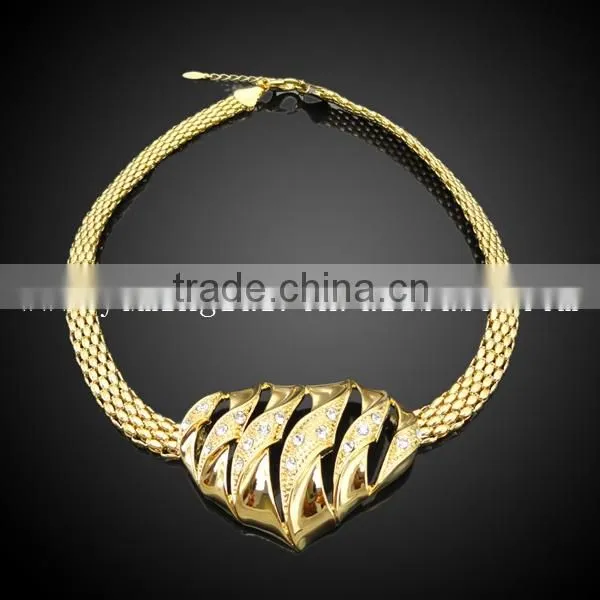akbar style full gold jewelry set ,Indian gold jewelry set ,ancient style jewelry set