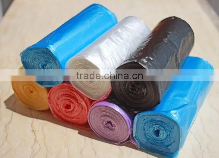 Manual coreless rolling bag machine