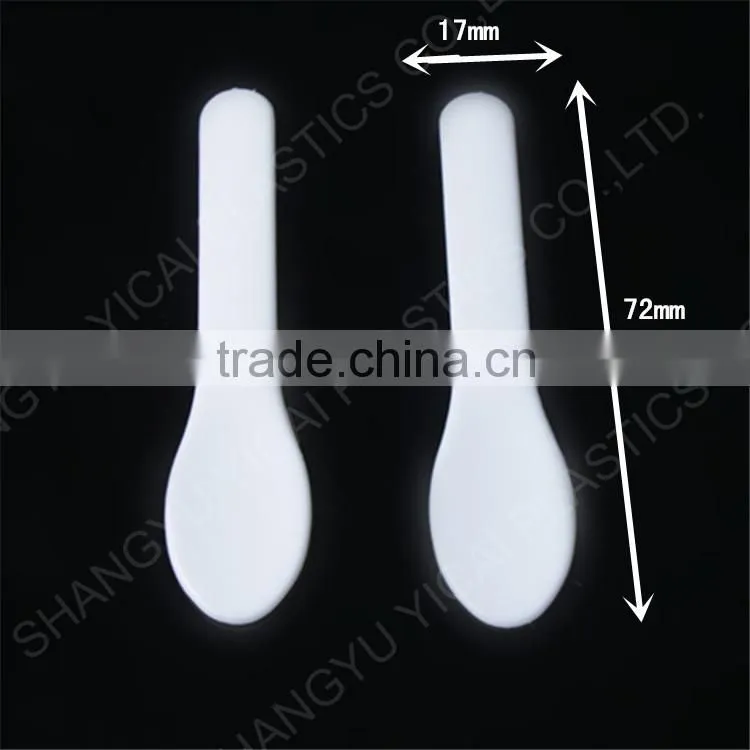 cosmetic plastic scraper, ice cream spoon /scoop