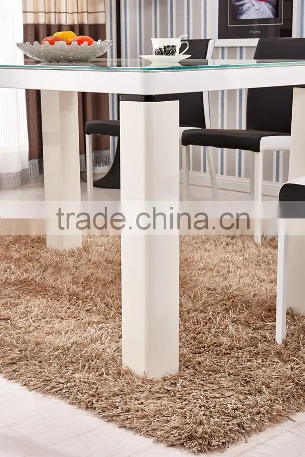 body of the piano simple dining tabel and chair
