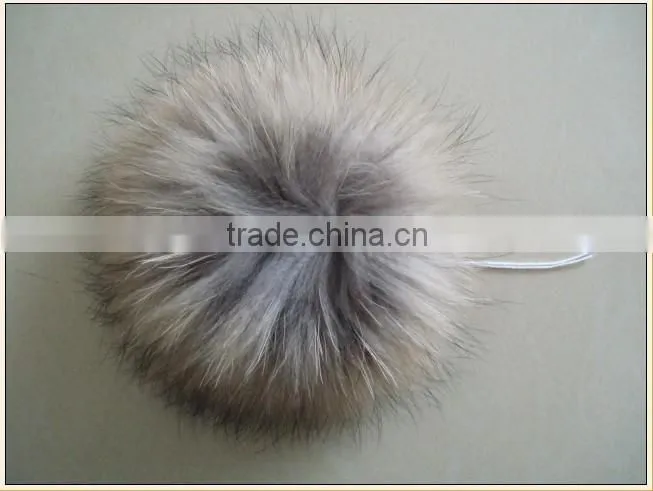 natural fur pompoms / fur bobbles / wholesale raccoon fur pom poms