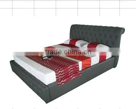 2013 HOT! Modern soft bed in fabric or leather